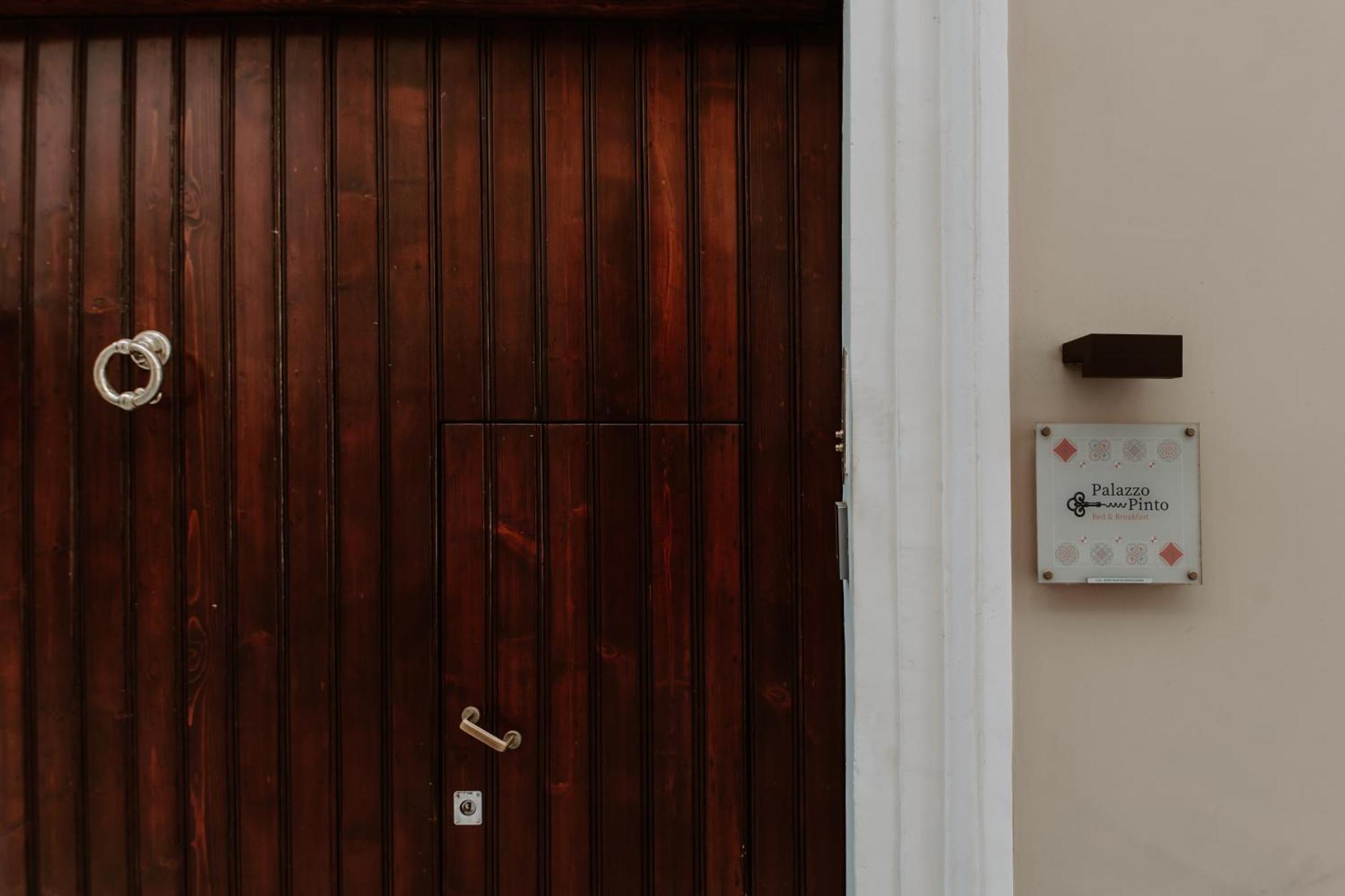 Palazzo Pinto B&B Brindisi Dış mekan fotoğraf
